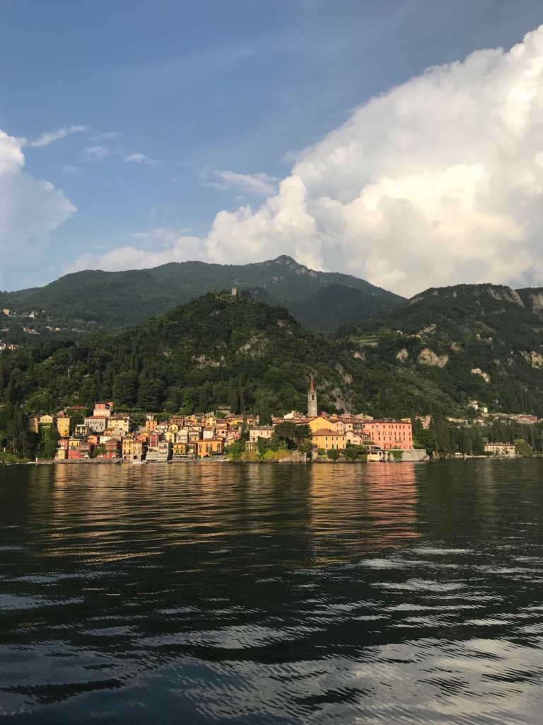 Varenna vaatamisvaarsused Pohja Itaalia Como Bellagio praam