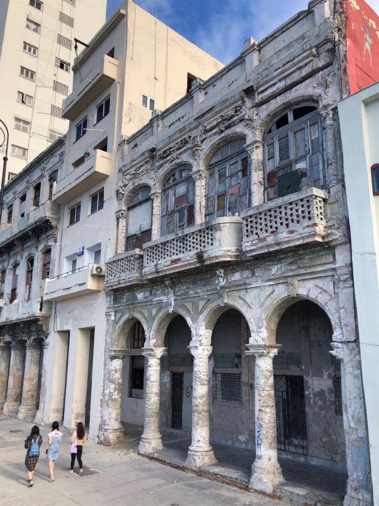 Kuuba tanavad 1